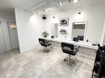 Via 京都河原町/ブリーチ/髪質改善/レイヤーカット