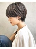 ハイライトショートボブ