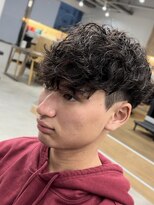 ラヴィズム 小新店(LUVISM)&nbsp;ツイストスパイラルパーマ波巻きシャドウ毛流れパーマ刈り上げ