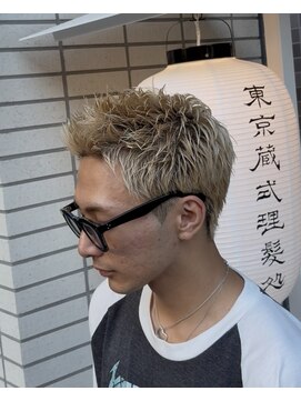 トウキョウ クラシック バーバー タウン(TOKYO CLASSIC BARBER TOWN) スパイキーショート