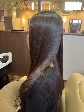 大人可愛いヘルシーロングスタイル30代40代50代60代