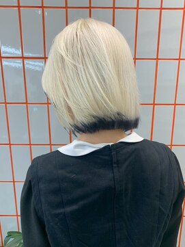 ペレ 原宿(PELE) ダブルカラー/ケアブリーチ/羽エクステ/原宿