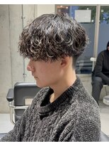 ハイプ(HYPE) フェザーパーマ/センターパート/シャドウパーマ/眉毛