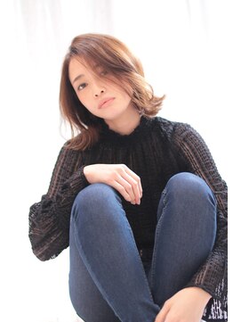 アッシュ 町田駅前通り店(Ash) 切りっぱなし　ミディアムボブ