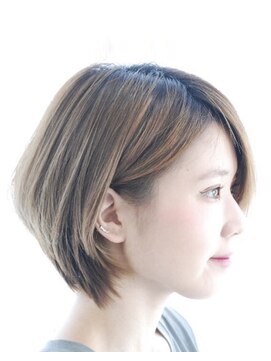 ニーナ せんげん台(nina) カットで決まる！３０代・４０代に大人可愛い人気の耳かけボブ