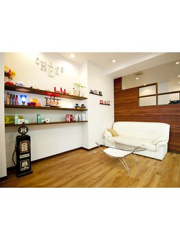 ゆったり過ごせるプライベート空間&親しみやすいスタッフの接客で何でも気軽に相談できる雰囲気が嬉しい◎