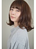 【uta 西村】暗髪ベージュ×外ハネ大人ミディアム