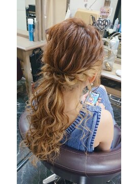 エヌエービー 池袋店(N.A.B.) ローポニー