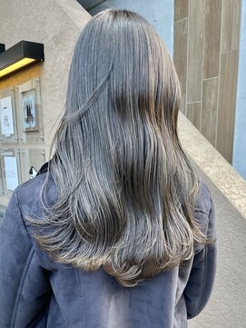 サク(Sac.) ネイビーブラック×ブルーグレージュ Sac.恵比寿 栃木優佑