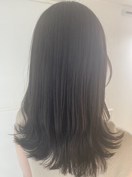 インビテーション(invitation) くすみ系カラー×波巻きウェーブ