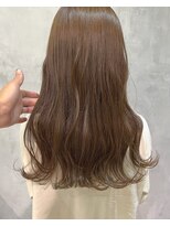 キチ(kichi.)&nbsp;[kichi.] セミロング×くすみベージュ