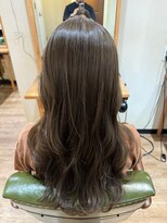 オーストヘアジジ(Aust hair Gigi)&nbsp;ワンホンレイヤー×オリーブベージュ