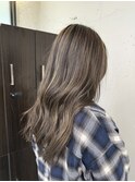 柔らかグレージュハイライト