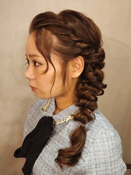 エステラ(ESTELA)の写真/早朝6時～予約可◎結婚式等のヘアセット/着付け/メイクから、推し活/LIVE/イベント等のヘアセットもOK！