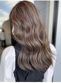 大人可愛いオリーブベージュ