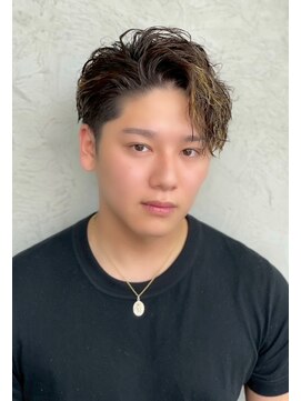 デュー 栄(DEW) 【DEW】ツイストスパイラルパーマ/アップバング/メッシュ