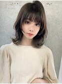 レイヤーウルフミディアムレイヤーカット