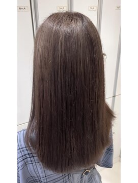 フェイス 伊勢原(FACE。) 伊勢原/ブリーチ/Wカラー/ハイトーンカラー/トリートメント