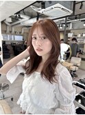 ミディアム/グレージュ/韓国風/くびれヘア/縮毛矯正