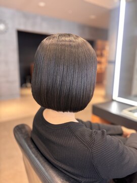 エミュ 伏見 国際センター(emu) コンパクトボブ/髪質改善/内巻きボブ/名古屋伏見