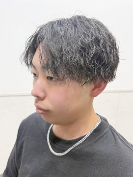 ヨシザワインク プレミアム 築地店(YOSHIZAWA Inc. PREMIUM) 縦落ちツイスパカジュアルパーマ理容室バーバー