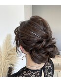 結婚式　お呼ばれヘア　　ルーズ　シニヨン