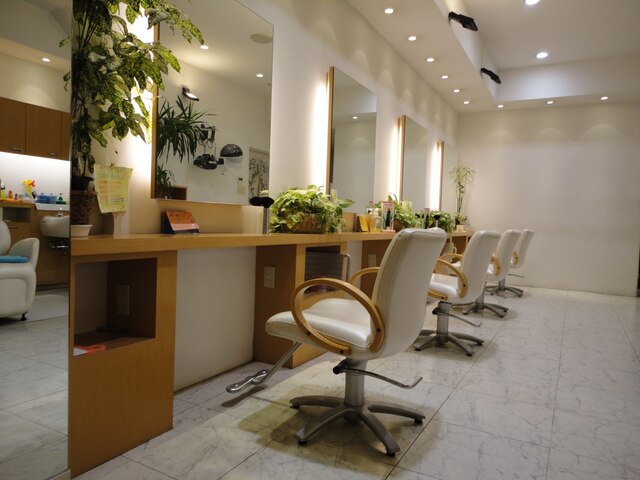 ヘアーメイク ヴィッサージュ コニッシュ(Hair Make conish)