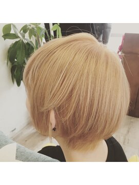 ハウディ(Howdy) ハイトーンショート