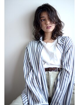 ミラバイグリーン(Mira by green) springy perm×dark gray 016