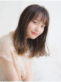 斜めバング ハイライト アッシュグレージュ