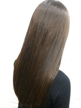 ギンザカミノア 高崎店(GINZA CAMINOIA)の写真/今までにない新しい質感の反応型髪質改善トリートメント。髪の内部に栄養をたっぷりと浸透させハリコシ◎