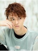 ワイルドツーブロック刈り上げサイドパートショート
