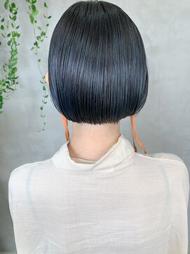 テトヘアー(teto hair) ミニボブ、切りっぱなしボブ、ブルーブラック、ネイビーカラー