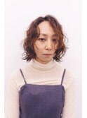 くるくるっとパーマスタイル。
