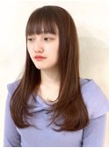 韓国ヘア　顔周りレイヤー　ワイドバング　ぱっつん前髪　ロング