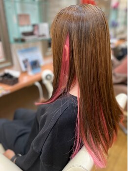 ヘアーメイク ツインズ(Hair Make TWINS)の写真/理想の色味を叶えるカラー技術！髪質に合わせたカラー剤を使用するので、ダメージレスでモチも◎
