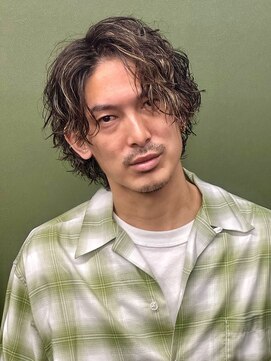 メゾンフォーメン TorRoad店(Maison for men) 耳掛けツイストスパイラルパーマツーブロックウルフ波巻き