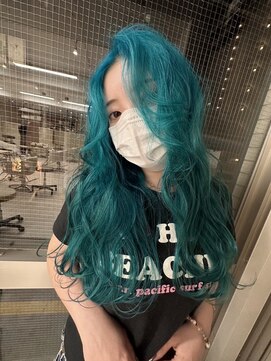 イェッカ(YECCA) エメラルドグリーンカラー（ブリーチ２回）