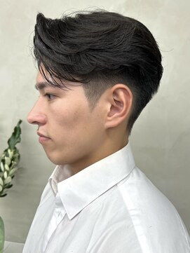 ニコ トウキョウ 渋谷(nico TOKYO) 刈り上げセンターパートテーパーフェードカットニュアンスパーマ