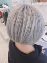 ヘアー バイ ミーズ(hair by Mii’s) シルバーグレー