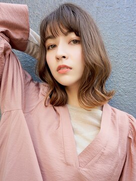 ブゾン(buZon) 【buZon ブゾン】外ハネくびれミディ