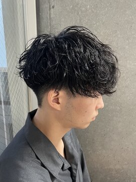 ワンズ リー 下北沢店(ONE's ly) ハイライト/マッシュパーマ/ウルフ/アッシュブラック