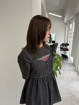 コディー(CODY) レイヤーカット ベージュカラー