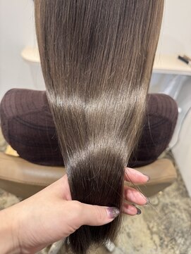 ユッカ 梅田(YUCCA) 【 YUCCA 】大人可愛い20代30代40代ロング/縮毛矯正