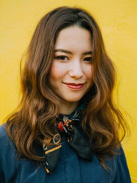 アマリス(Amaris) ロングウェーブ20代/30代/40代/庭瀬