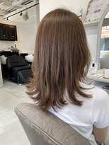 アルト(ALTO)&nbsp;大人可愛い外ハネセミディ×ナチュラルミルキィーベージュ