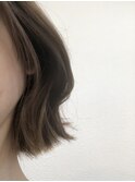 自然なイヤリングカラー