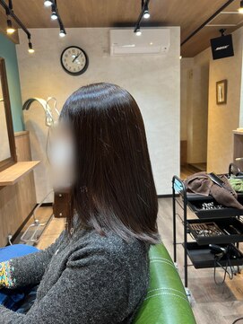 フィッシュボーン(Fish Bone) ロング　グラデーションベースのレイヤーカット