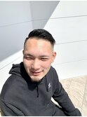 オーバーパートスキンフェード  barberスタイル