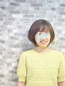 ヒーズ(Hee's) ベージュ系カラー＋ひし形ショート